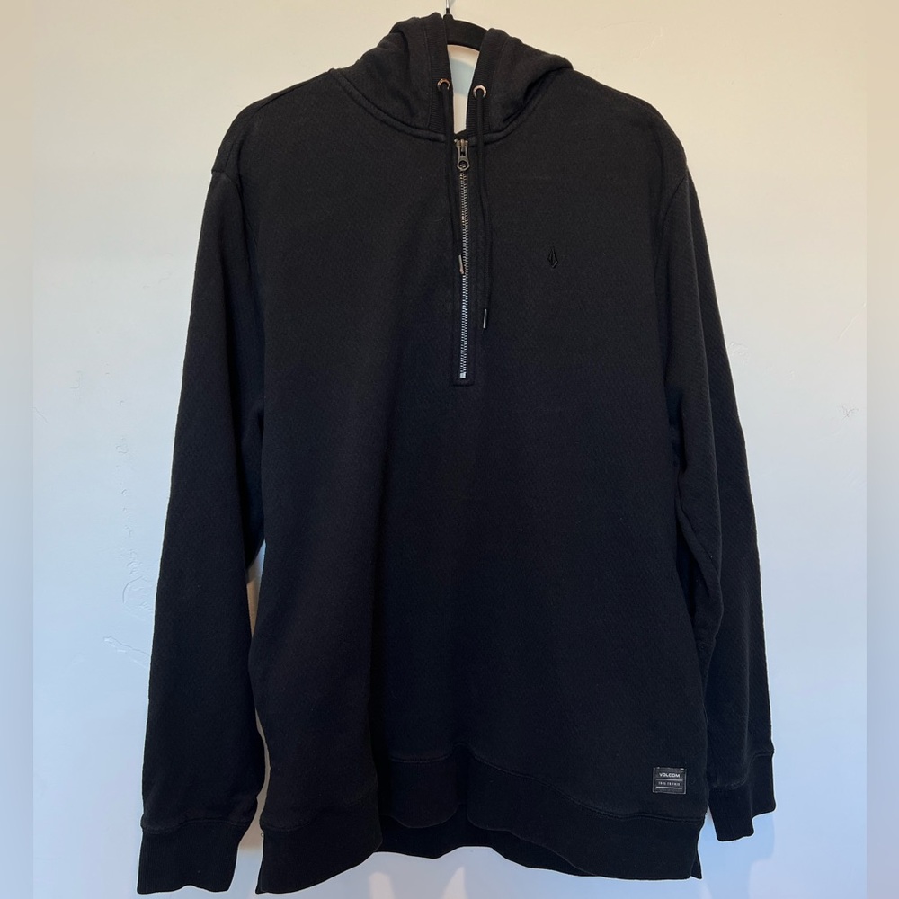 1/2 zip Volcom hoodie.